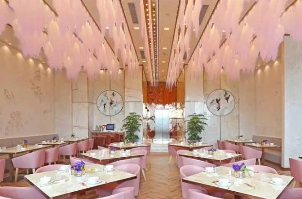 深圳空间设计，海底捞，餐饮空间设计，餐饮粉色